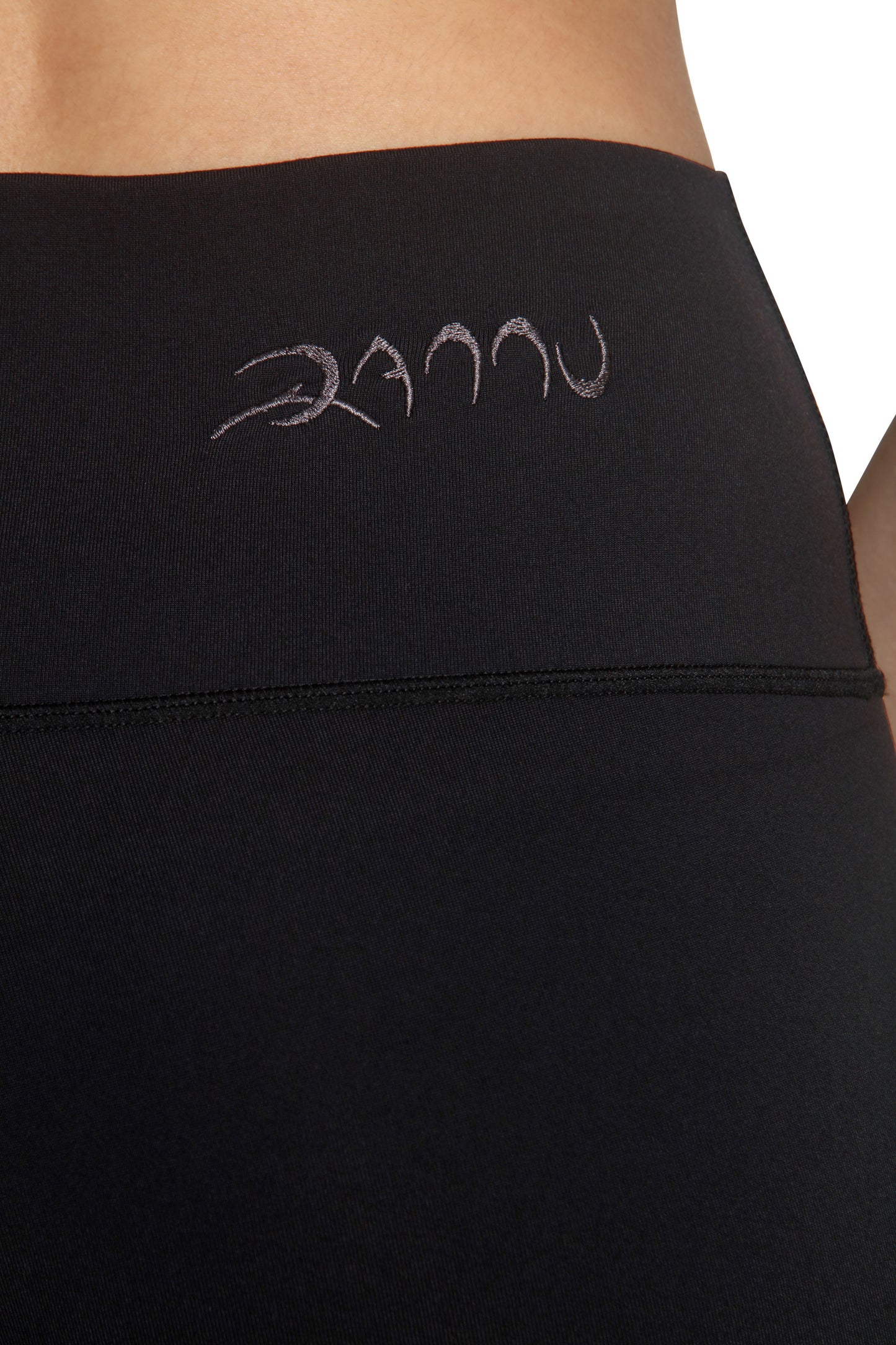 Queen Cobra Leggings - Metallic Gray Embroidery